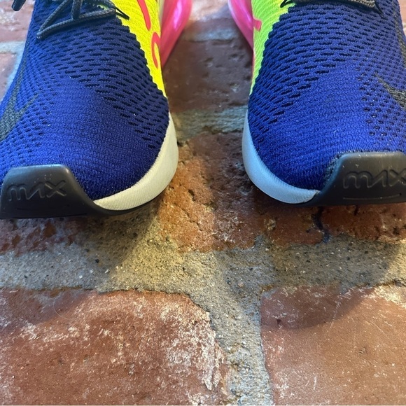 Nike Air Max 270 Flyknit Regency Purple/Grey/Volt Men’s Size 13 - Picture 3 of 15